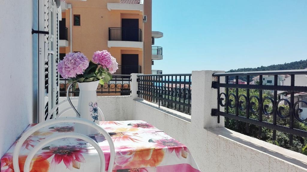 Petrovac Apartments Gvozdenovic מראה חיצוני תמונה